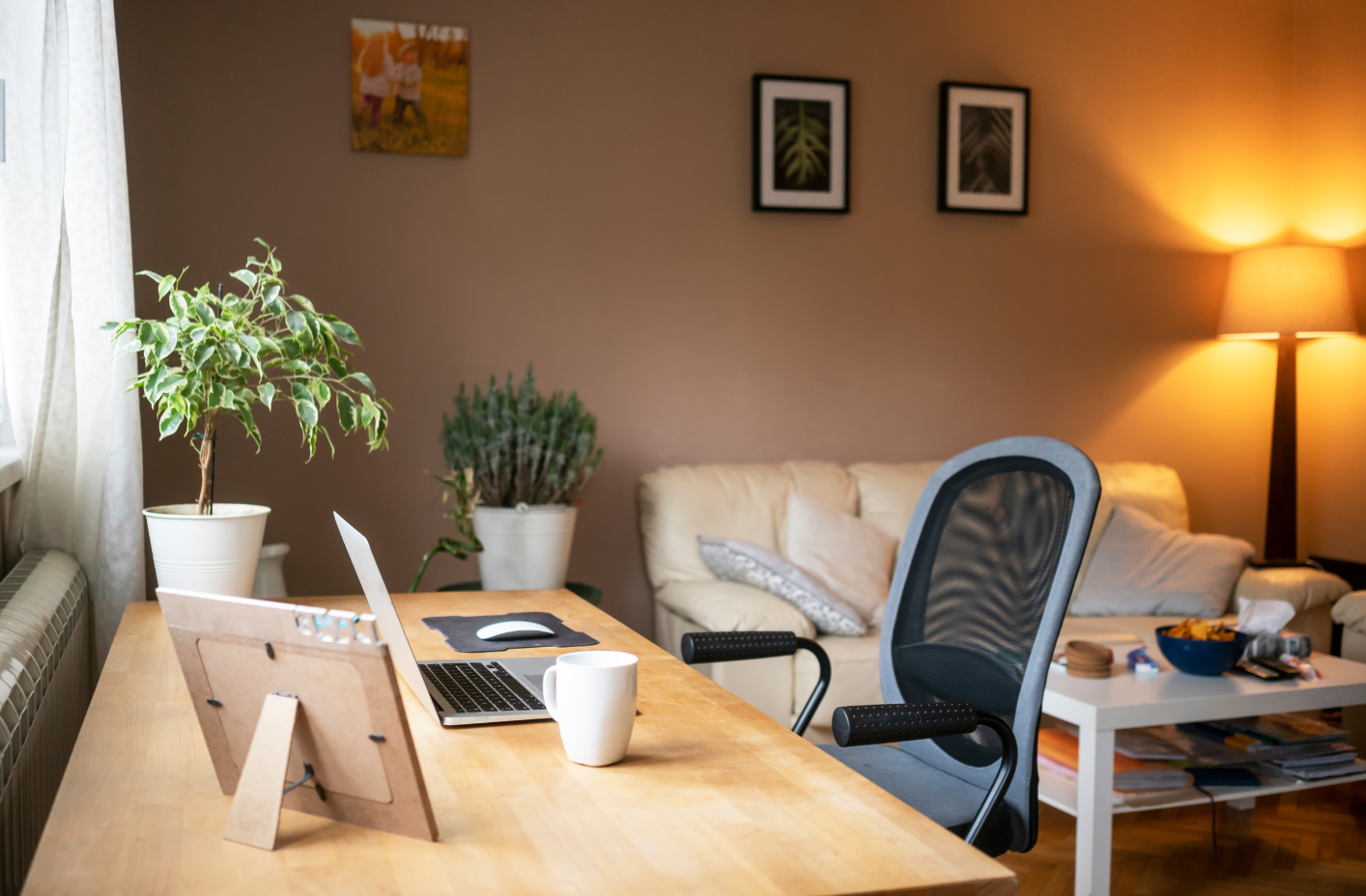 Ufficio in casa: creare un angolo di lavoro che stimola la produttività